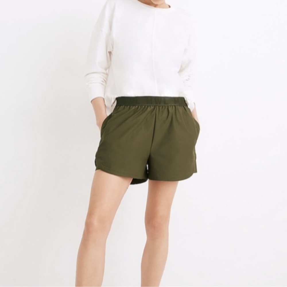 Madewell MWL Allways Pull-On Shorts in Kale Size XL